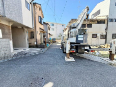 【前面道路含む現地写真】 | 南野田　新築戸建 | ゆとりのある洗面室ですよ♪朝の身支度もスムーズにできますね！