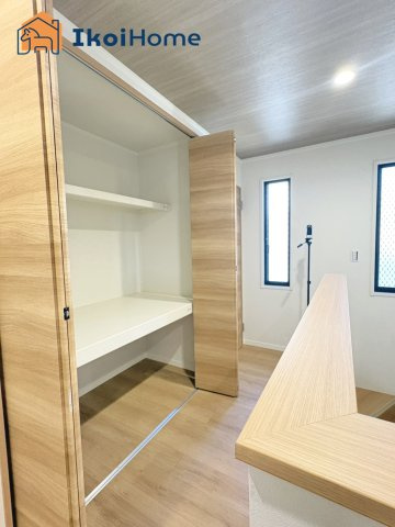 明石市魚住町金ケ崎　中古戸建の収納|【ホームページに現地動画掲載中】●年中無休：当日予約可●2階廊下に大きな収納があります！