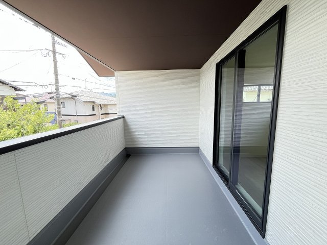 【バルコニー】 | 福岡市東区土井2丁目3期　4号棟（全4棟）【仲介手数料無料・0円】 | 施工例。施工例は完成時と異なる場合があります。
