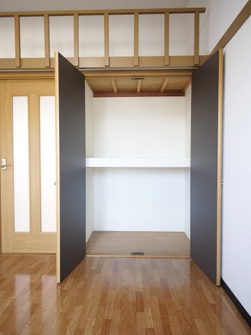 メゾンドゥクロワの収納|※写真は別の部屋のものです。