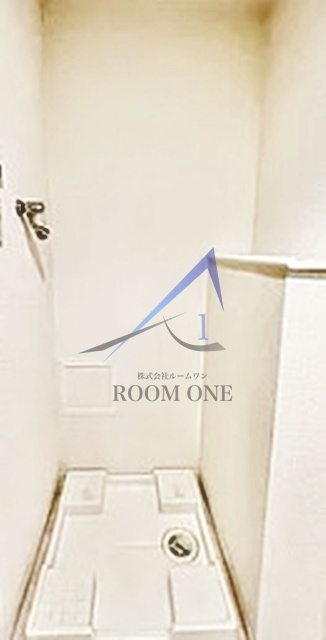 ラクラス田町の設備|洗濯機置き場です。