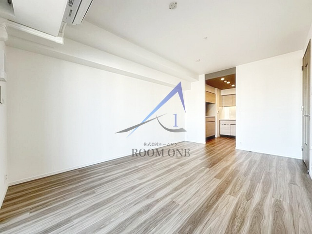 ＨＡＲＵＭＩ　ＦＬＡＧ　ＳＵＮ　ＶＩＬＬＡＧＥ　Ｄ棟