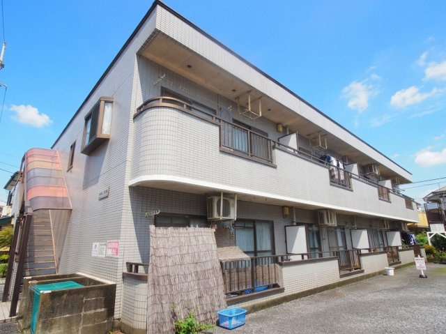 クレスト新秋津の外観