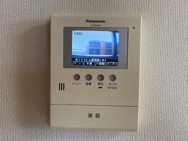 ウォールナット・グローヴの内装|カメラ付インターホン