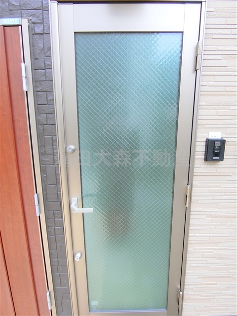 サークルハウス蒲田弐番館の玄関