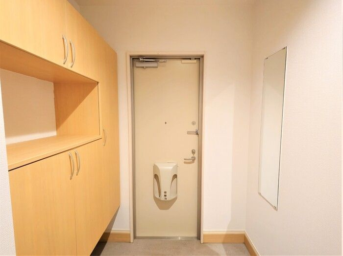 国立富士見台２丁目戸建　B棟の玄関
