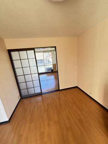 メゾンKAZUⅠのキッチン|コンパクトなキッチンで掃除もラクラク