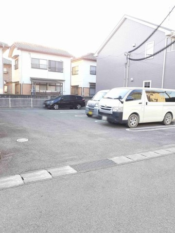 グレイスフル庄内　Ａの駐車場