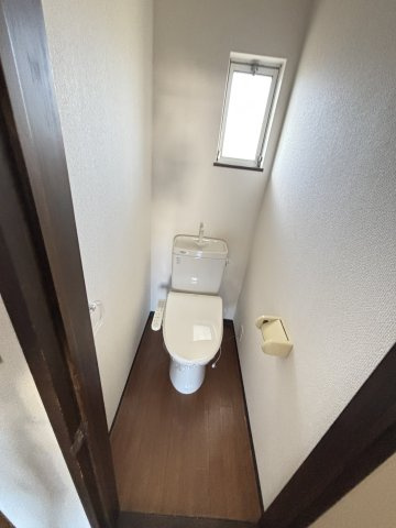 メゾンKAZUⅡのトイレ|ゆったりとした空間のトイレです
