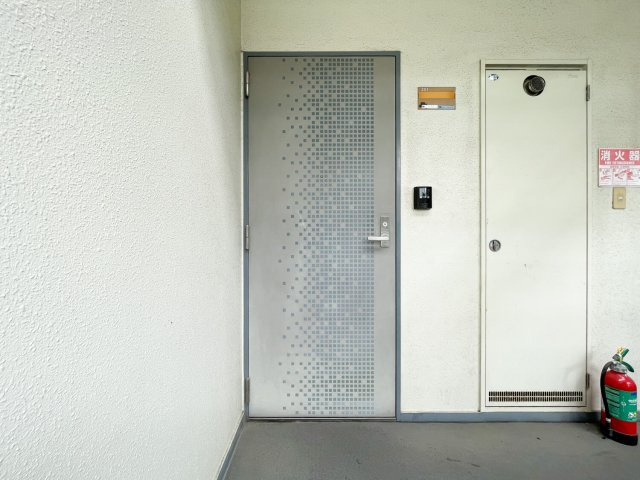 絹川ハイツの玄関|玄関ドア（共用廊下側）