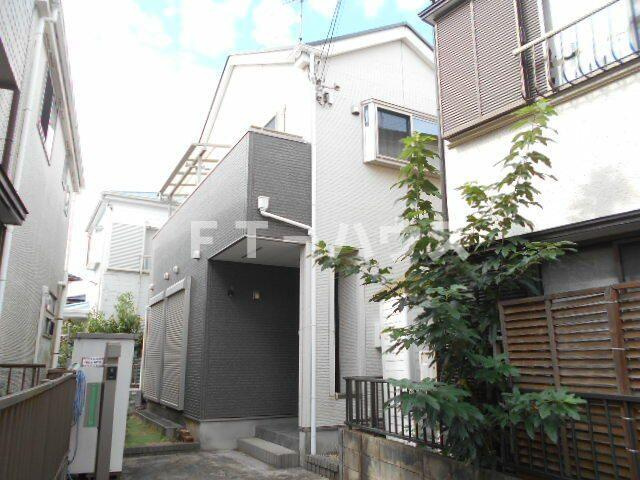 飯山満町戸建の外観