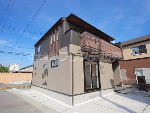 奈良市南新町の新築一戸建 全３区画の外観|現地写真（１号地外観）堂々完成！実際の建物内をご内覧できます♪※現地に係員は常駐しておりません。