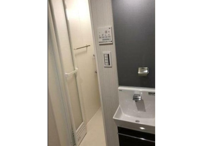 リノガーデン町屋の洗面所
