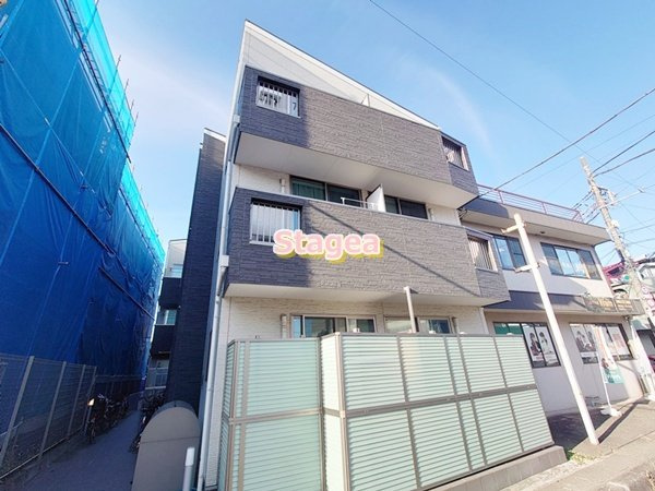 クレアコート大宮の外観