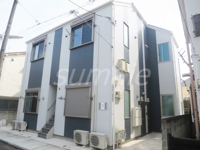 ドミール西が丘の外観|木造2階建のアパートです♪