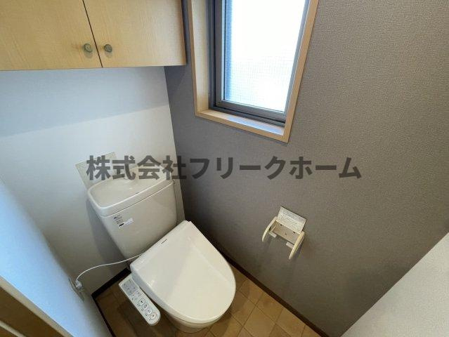三鷹市上連雀６丁目の賃貸マンションのトイレ|他号室の写真になります。