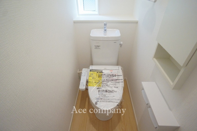 【トイレ】 | 八尾市二俣1丁目 | トイレは1階と2階の各階に完備♪ともに同仕様のシャワートイレです☆