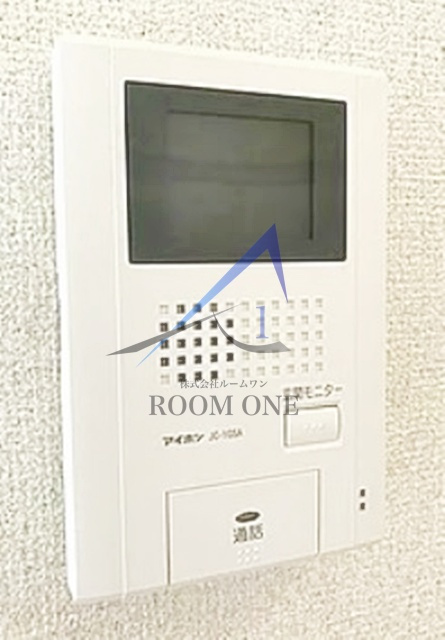 ヴィーブル代沢のセキュリティ|モニター付きインターホンです。
