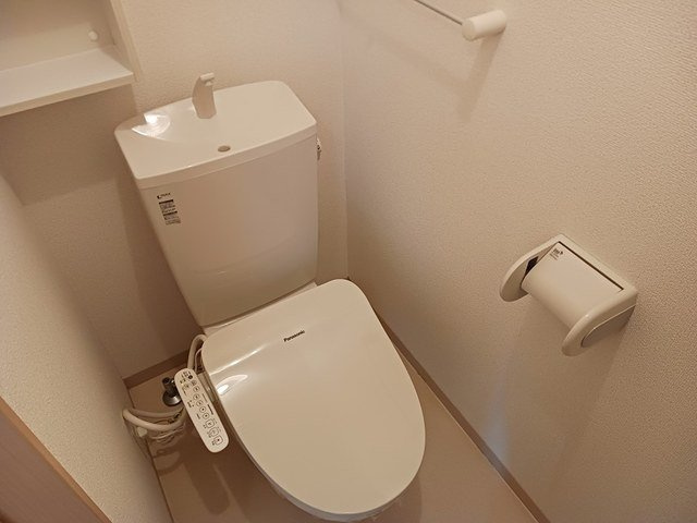 ひまわりのトイレ|トイレです