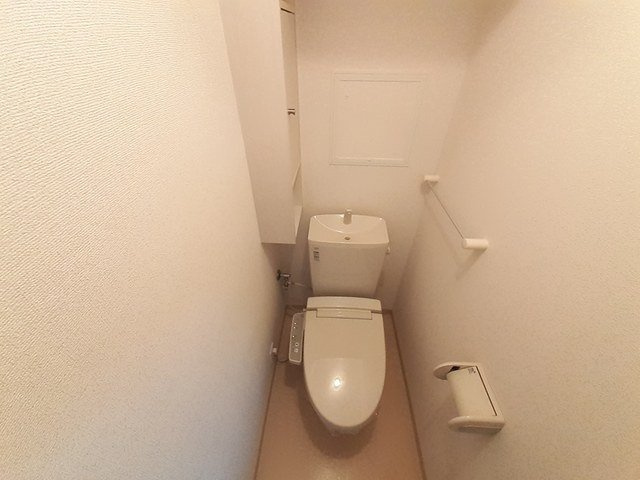 クレイトンのトイレ|落ち着いたトイレです