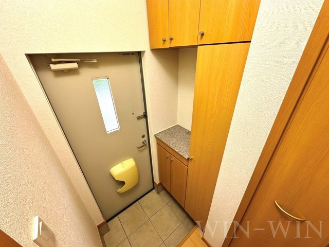 リーヴァ菅池 Aの玄関