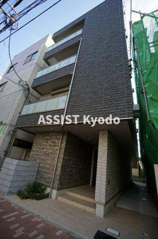 世田谷区世田谷１丁目の賃貸マンションの外観