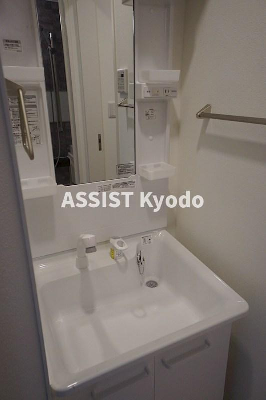 世田谷区世田谷１丁目の賃貸マンションの独立洗面台