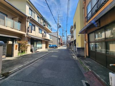 ダイヤ・パールの周辺|前面道路