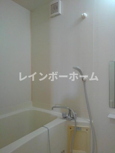 ルーラルスクェアの浴室