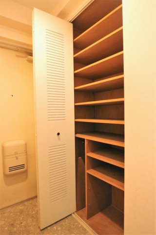 ベル・イルモ塩屋の収納