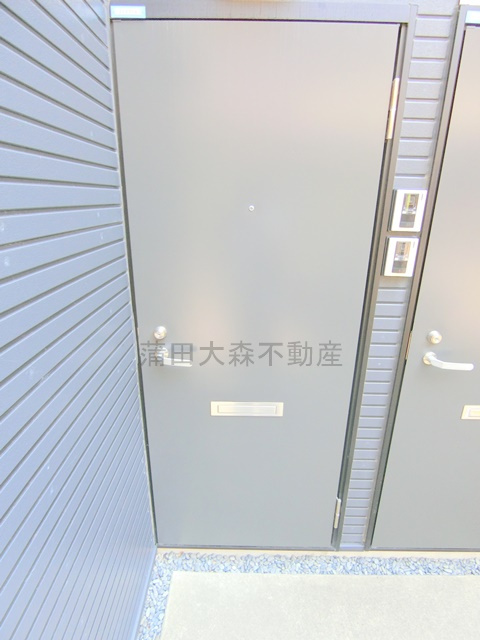 アプロ千鳥町の玄関