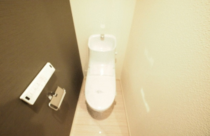アプロ千鳥町のトイレ|温水洗浄便座付きのトイレ