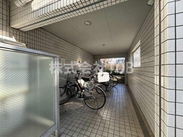 【その他共用部分】 | 千歳烏山ホームズ | 自転車置き場