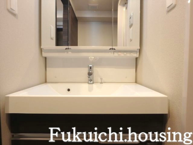 KDXレジデンス桜上水の洗面所