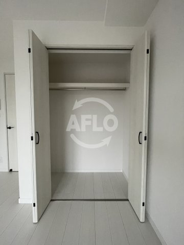 プルメリア関大前の内装|ウォークインクローゼット