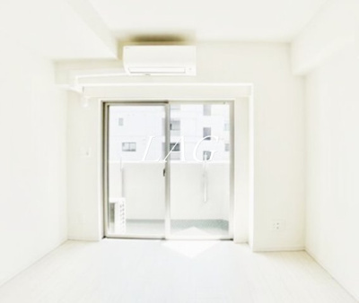 【居間・リビング】 | Ｃｒｏｓｓ　Ｐｏｉｎｔ　ＡＫＡＢＡＮＥ | 洋室のお部屋です。