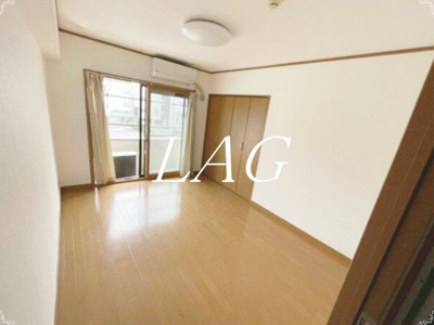 【居間・リビング】 | 小宮ビル | 洋室のお部屋です。