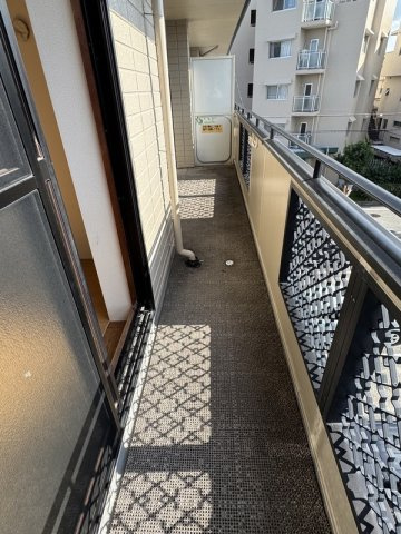 中野イングスのバルコニー