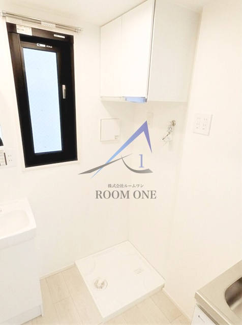 ＴＨＥ ＲＯＯＭ’Ｓ大森町駅前の設備|洗濯機置き場です。