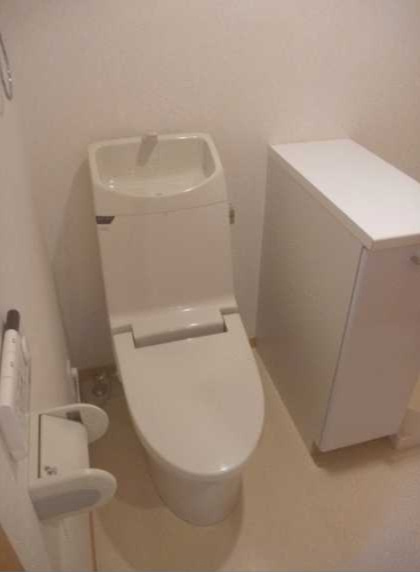ルミエールマツダのトイレ|トイレもきれいです