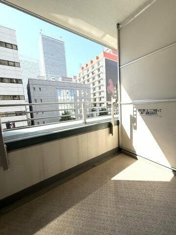 シティタワ－池袋のバルコニー