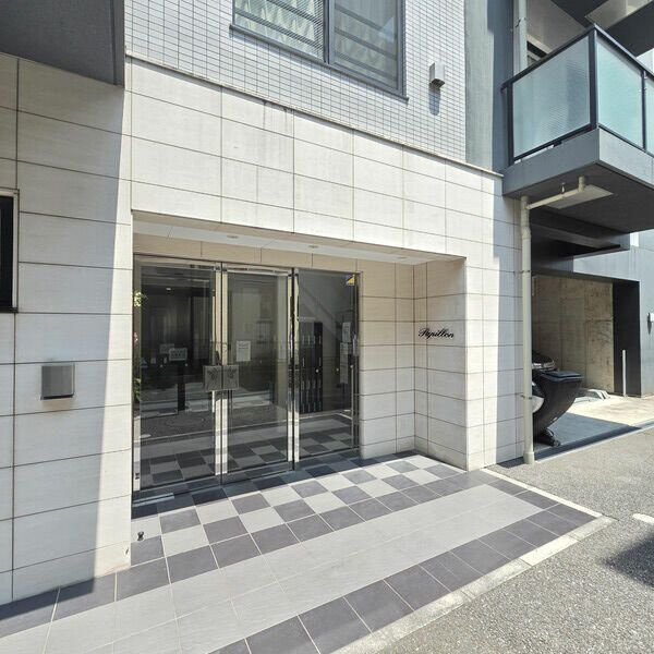 ＰＡＰＩＬＬＯＮのエントランス