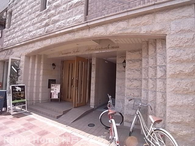 プレサンス神戸メリケンパーク前のエントランス