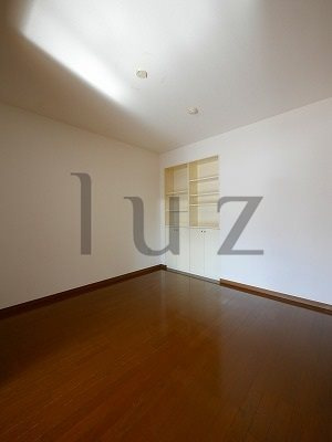 横浜市旭区白根４丁目の賃貸マンションの寝室|綺麗なフローリングです！