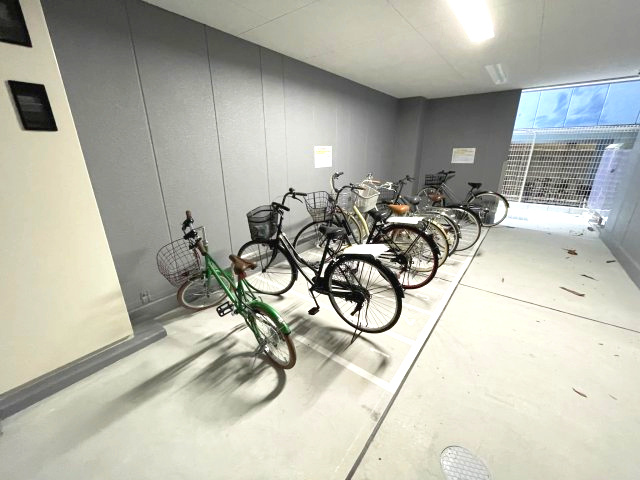 FDS TENNOJI VIM　の駐車場