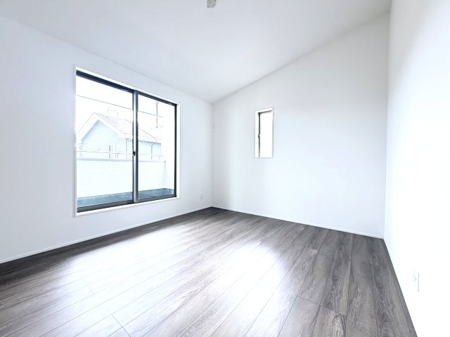 グラファーレ 前橋市前箱田町　2号棟の洋室|【イメージ画像】2階洋室1です