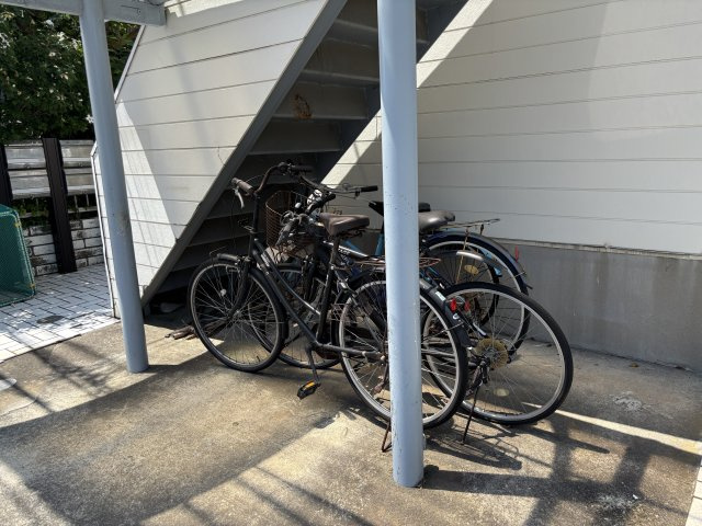 エイト小和田のその他共用部分|駐輪場