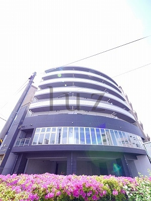 フロントフィールド横浜反町の外観