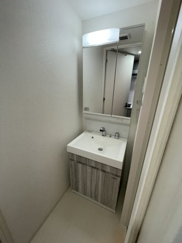 S-RESIDENCE江坂Eminenceの洗面所|イメージとして同建物他部屋を表示しています