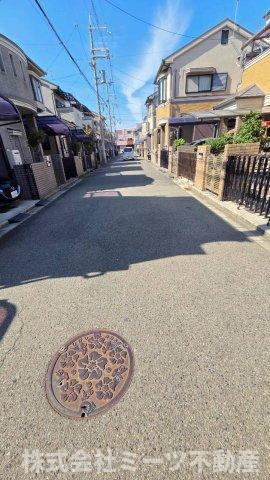新家中町　中古戸建の周辺